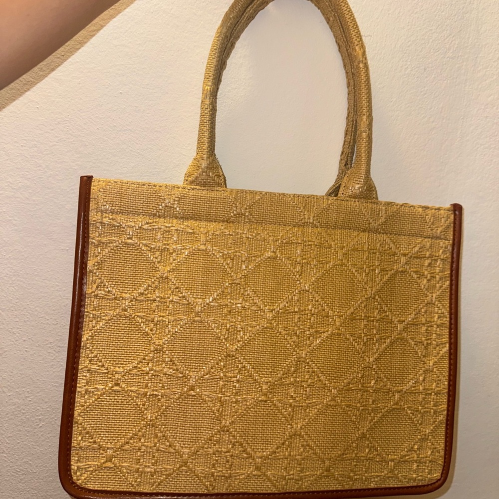 Elegant Tan Woven Handbag
